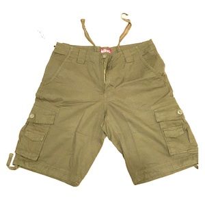 New with tags Olive drab men’s cargo shorts